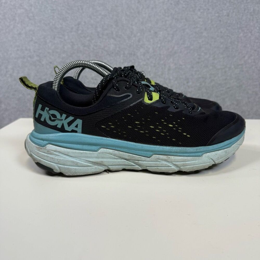 Hoka One One Mens 7.5 ATR 6 1106512 Black Athletic Running Shoes Sneakers